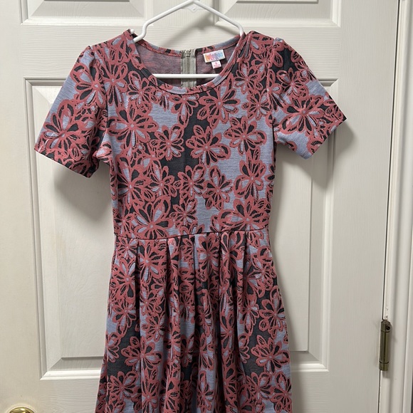 LuLaRoe Short Sleeve Dress Size Small - Picture 2 of 10